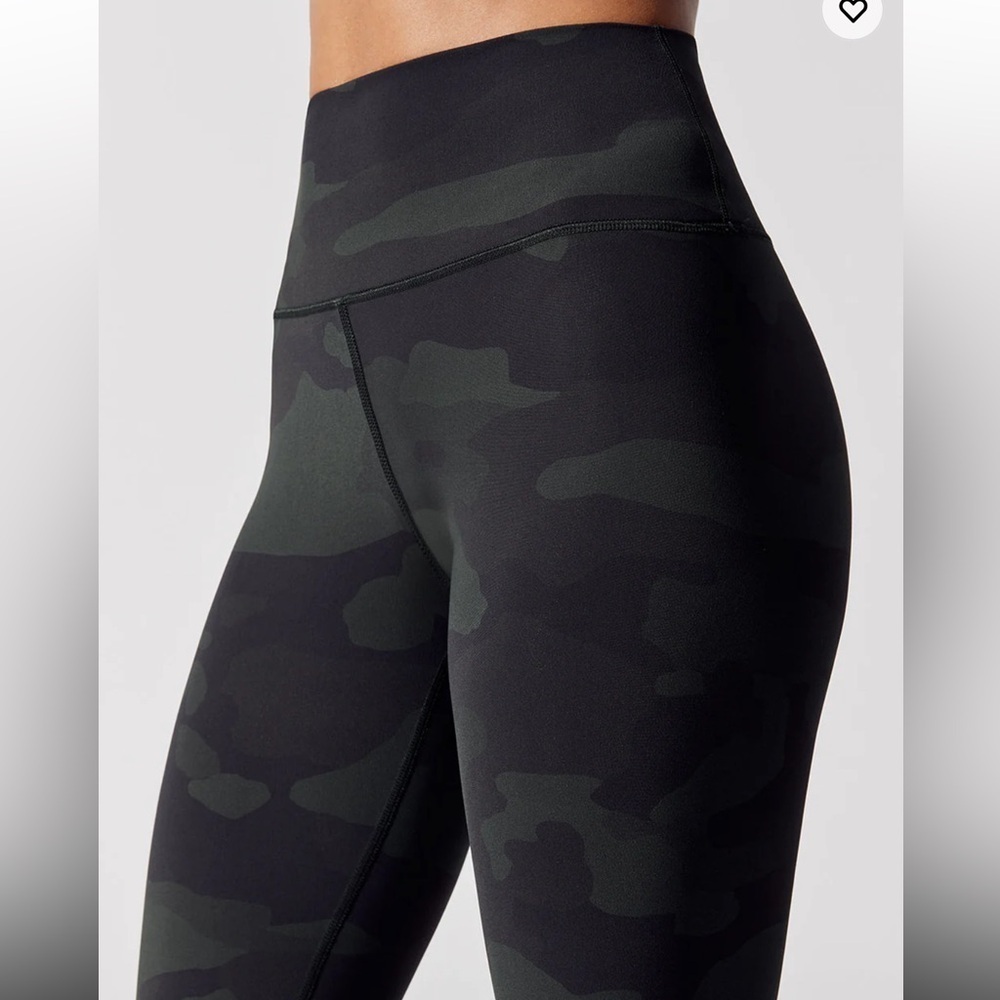 EUC ALO Yoga High-Waist Vapor Legging Hunter Camouflage Green XS X-Small - Picture 4 of 10